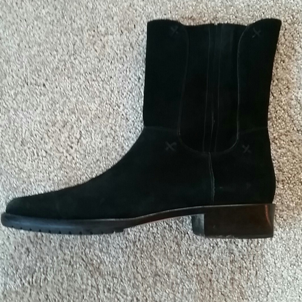 COLE HAAN Black Suede Boots